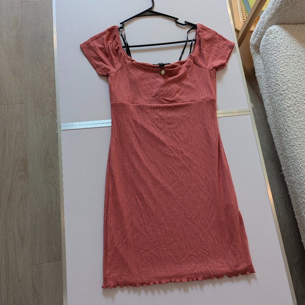 NWT Forever 21 Short Pink Mini dress dusty Rosette detail lettuce edge hem